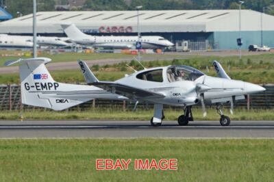 FOTO FLUGZEUG DIAMOND DA42MPP TWIN STAR 'G-EMPP' C/N 42.M011 GEBAUT 2008. DAS