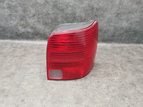 VW Passat 3B Variant Rücklicht Rückleuchte rechts #BK46-1