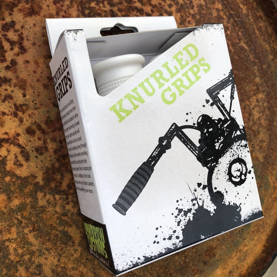 Empuñaduras de motocicleta moleteadas blancas Lowbrow Customs 7/8"" BSA YAMAHA TRIUMPH HONDA Foto 2 de 4