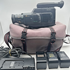 Sony CCD-F33 Handycam Video 8 AF Camera Recorder, Batteries Charger Bag - PARTS
