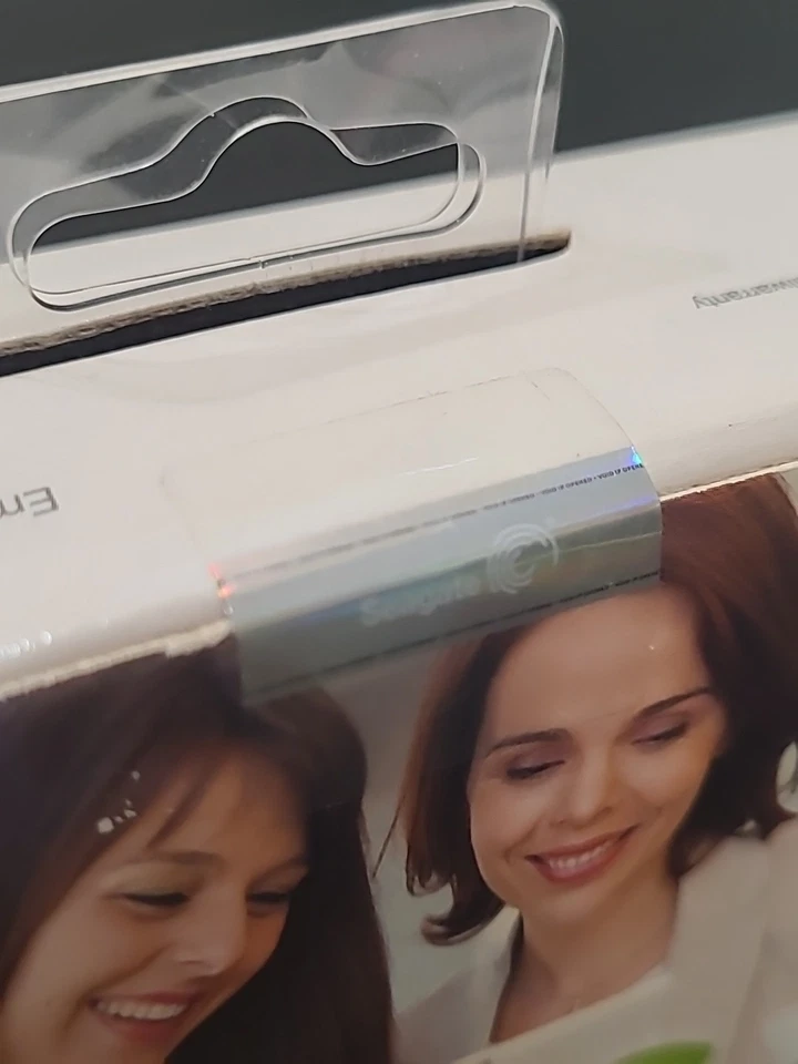 Seagate Wireless Mobile Storage 500GB - WiFi Portable Hard Drive (White) Sealed - Image 3 of 4