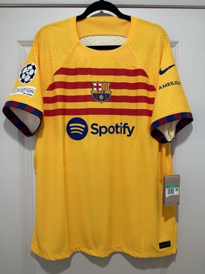 Pau Cubarsi #33 Men's XL Nike FC Barcelona Senyera 4th