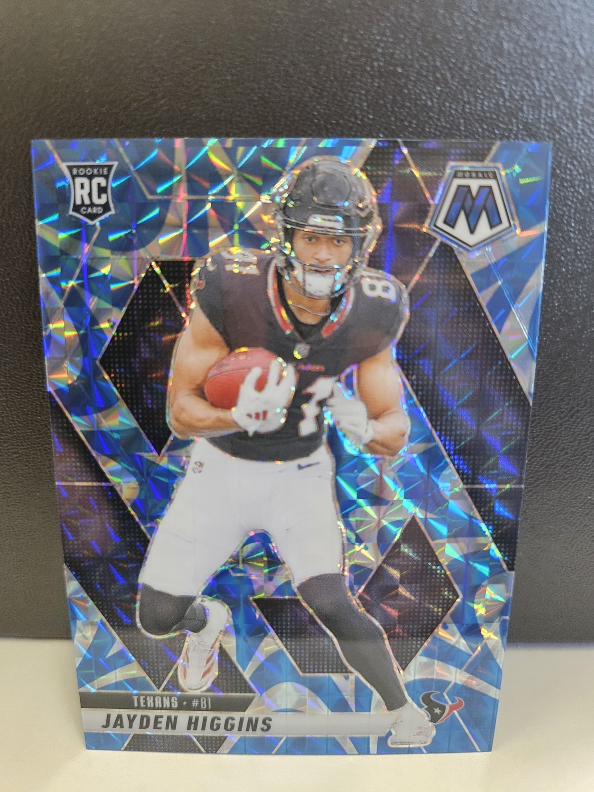 2025 Panini Mosaic - Rookies Jayden Higgins #346 Reactive Blue Mosaic Prizm (RC)