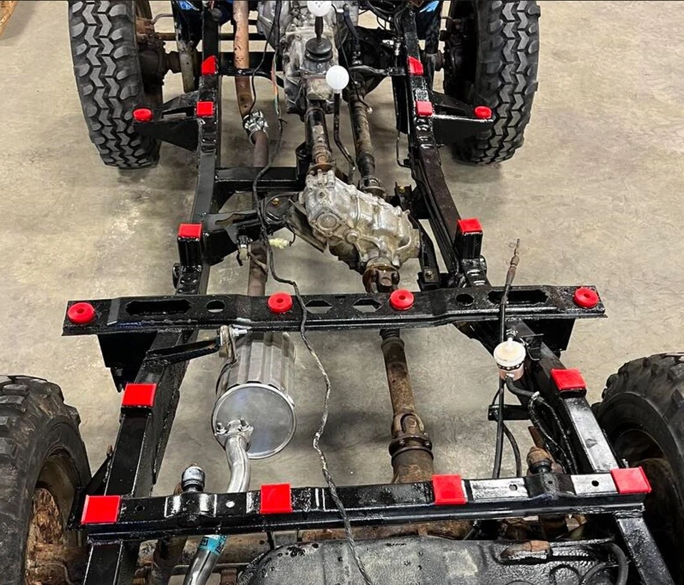 Suzuki Samurai SJ410 413 Carrocería Chasis Montaje Bush Kit Poliuretano 'Vendedor de Europa Foto 2 de 2