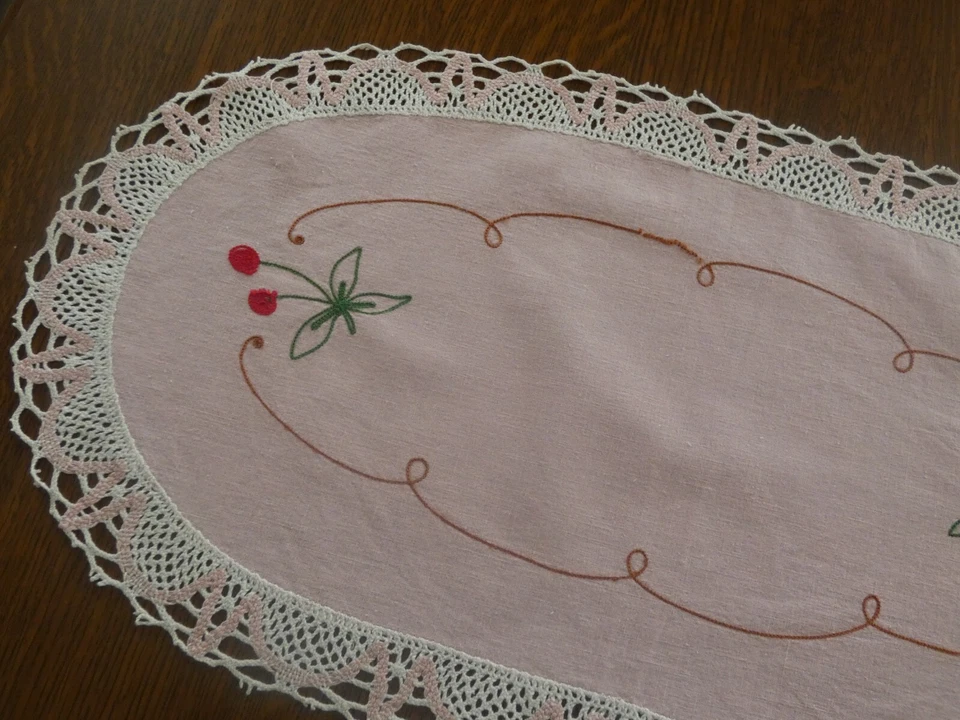 LINGE ANCIEN Napperon BRODERIE BRODE Cerise FAIT MAIN Ovale DENTELLE Rose Blanc - Photo 2/4