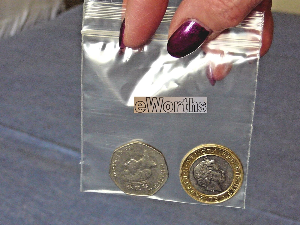Split Coin Illusion, £2.00 Version, Cool Bag....Coin in Bag, Magic Trick. - Image 2 of 4