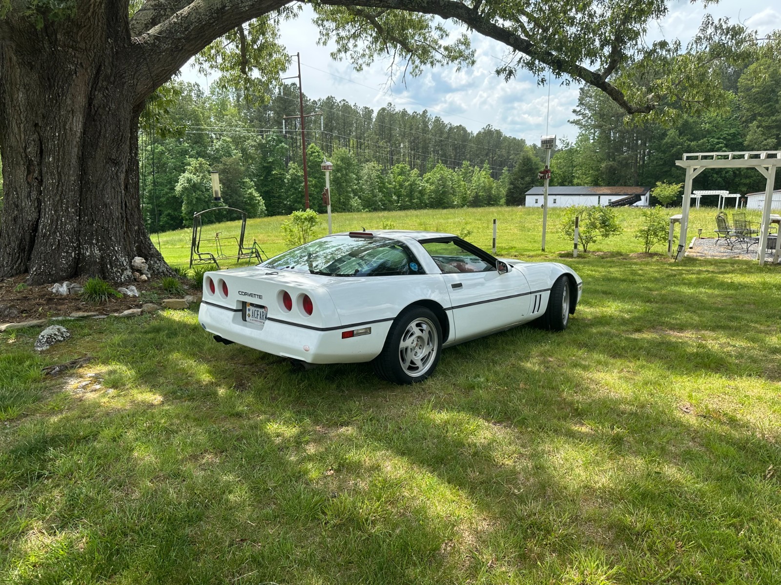1990 White Chevrolet Corvette   | C4 Corvette Photo 4