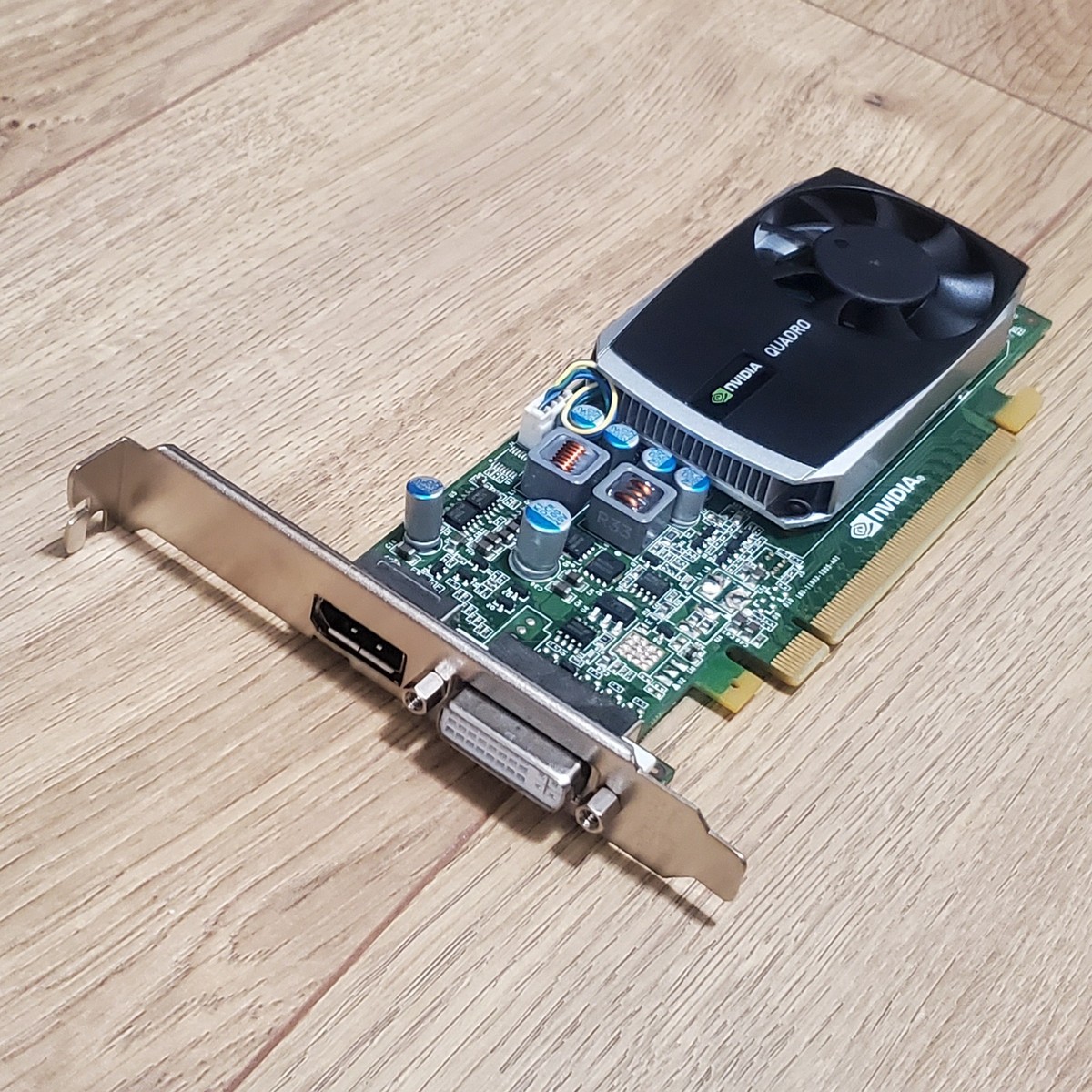 Dell Nvidia Quadro 600 1GB GDDR3 PCI-E Full Height Video Card