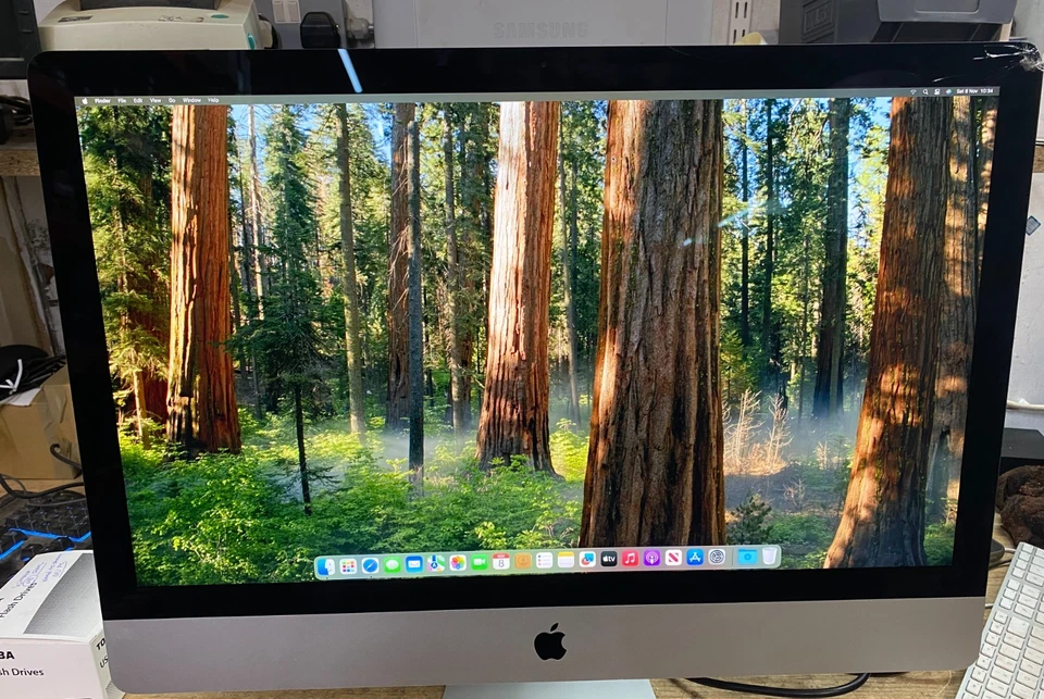 Apple iMac 27" - Core i9 - 32GB RAM - 1TB SSD - AMD Radeon Pro 5500XT - BESCHREIBUNG LESEN