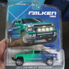 GreenLight 1:64 2015 Chevrolet Silverado Falken Tires mlb Giveaway