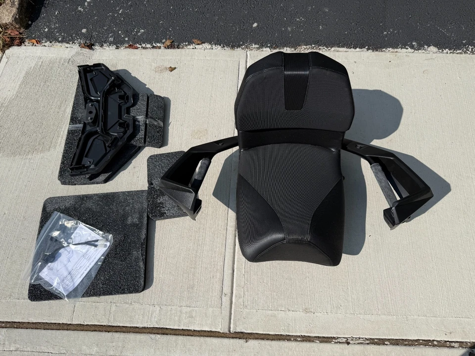 Polaris -Titan 800 snowmobile 2018 New OEM Heated Passenger Seat & Grips  - Image 2 of 2