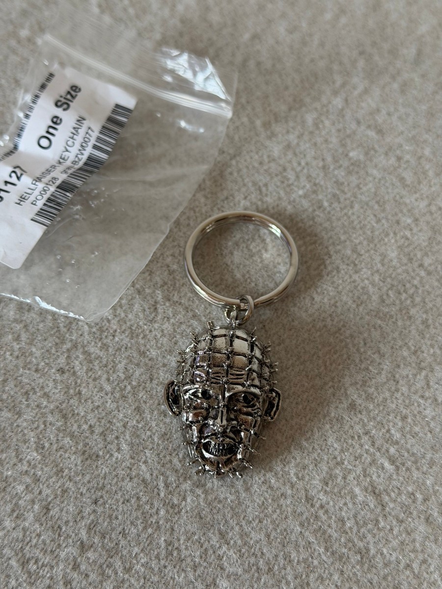 本日最終supreme 18ss HellraiserBeanie ヘルレイザー Supreme Hellraiser Keychain - Silver - NEW - SS18 | eBay