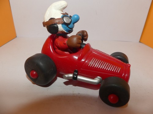 PEYO FIGURINE SCHTROUMPF Dans Sa Voiture En Bois Et Champignon ( V ) EUR 30,00 - FR