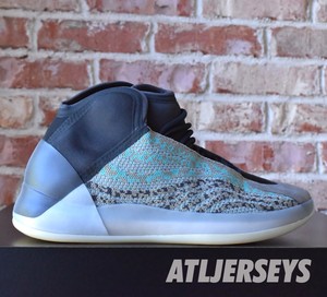 yeezy quantum teal