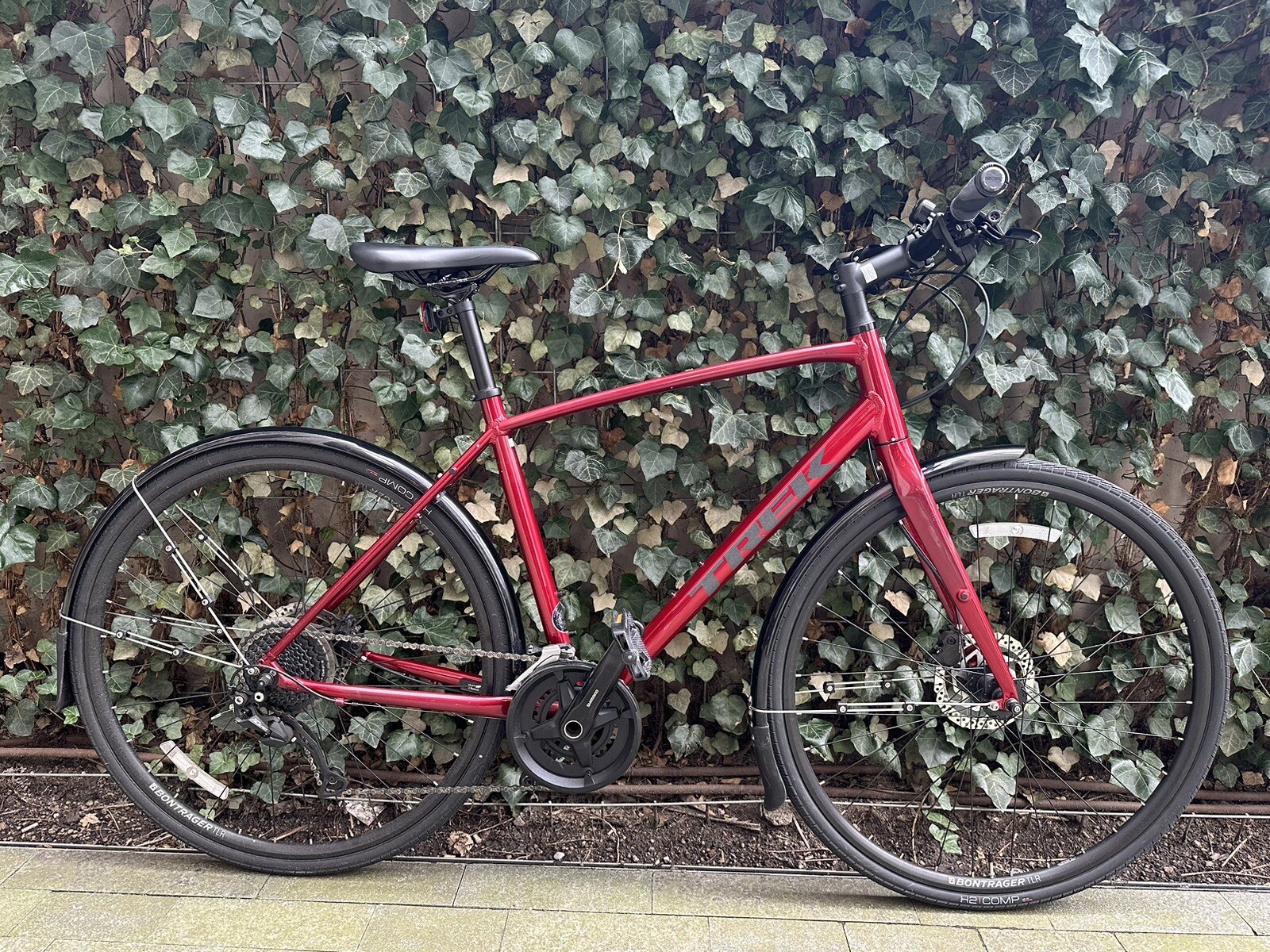 Trek FX3 Disc Brake Hybrid Bike Large size Red eBay