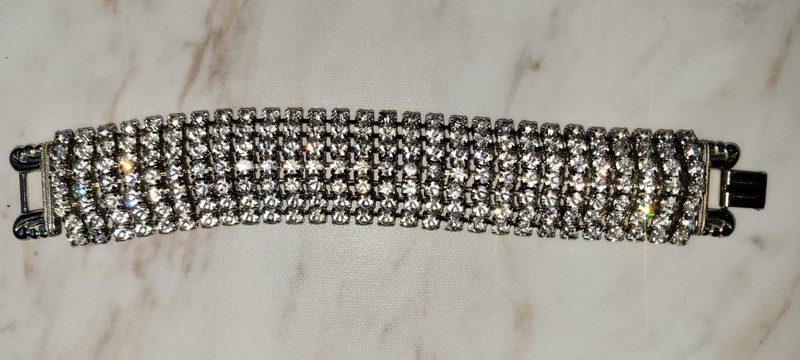 Gorgeous Vintage Fancy Elegant Wide Thick 7 Row Rhinestone Bangle 7" Bracelet 