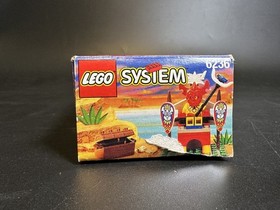 LEGO 7236 Pirates Islanders King Kahuka Complete Set with Instructions & Box