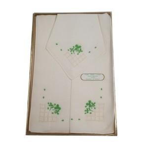 True Vintage 60s Irish Embroidered Shamrock Handkerchief Set