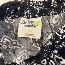Genuine Kids from OshKosh Black Paisley Ruffle Skort - Size 3T