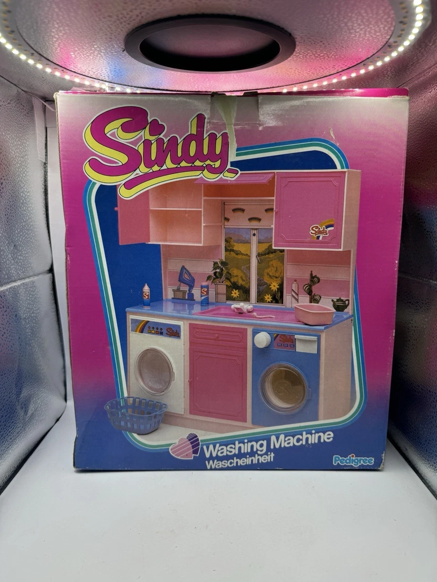 Se produkter som liknar Sindy Pedigree - klänning och.. på Tradera