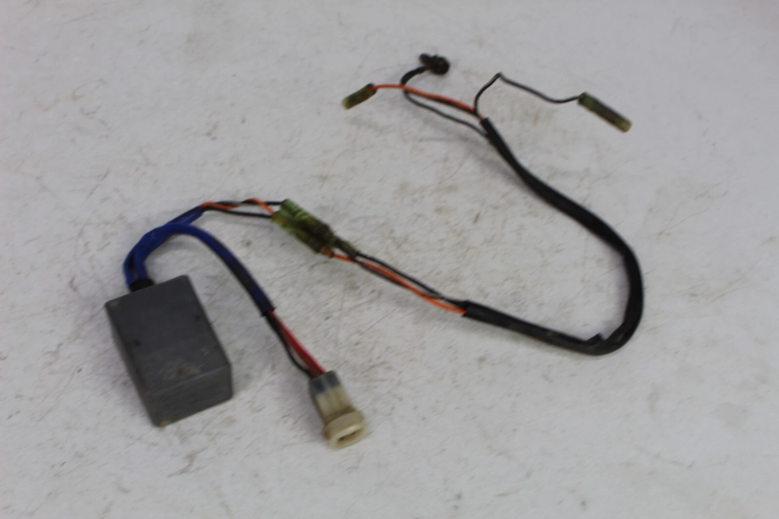 1982 1983 Yamaha YZ100 OEM CDI unit 5X2-85540-10-00 YZ 100 82/4