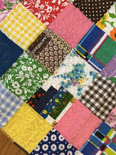 HANDMADE LAP QUILT Reversible Sunflowers/ Flower Power Signed By Guild - Picture 5 of 11