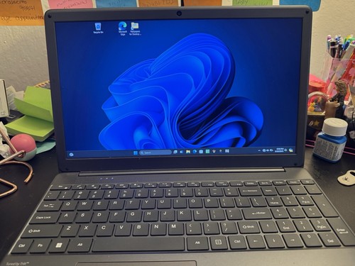 Gateway GWNC31514-BL 15.6'' (128GB SSD Intel Core i3-1115G4 3GHz 4GB RAM) Laptop - Afbeelding 2 van 6