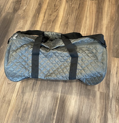 Borsa donna Puma Lux tubolare borsone trapuntato verde oliva - Foto 5 di 7
