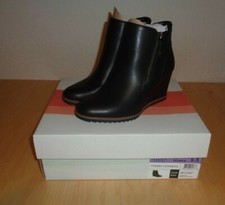 naturalizer laila leather wedge bootie