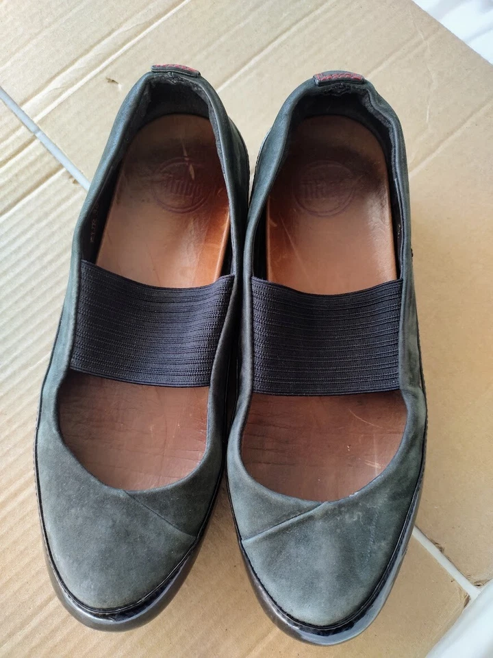 FitFlop Women's Nubuck Loafer Shoes Green & Black Patent Leather U.S. Size 6 - Image 3 of 4