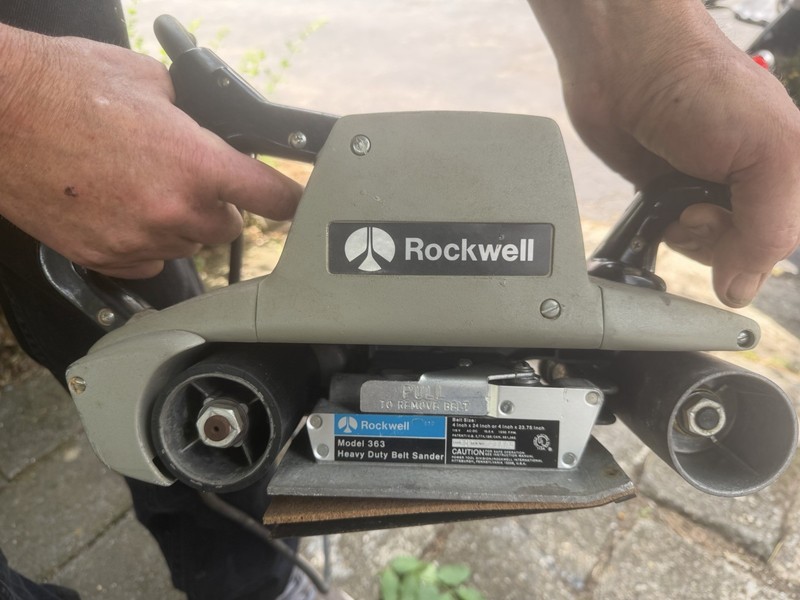 Rockwell Model 363 heavy-duty belt sander.4-inch by 24-inch sanding belt.