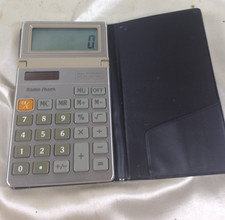 VTG RadioShack EC-447 Pocket Calculator Solar/Battery w/ Case