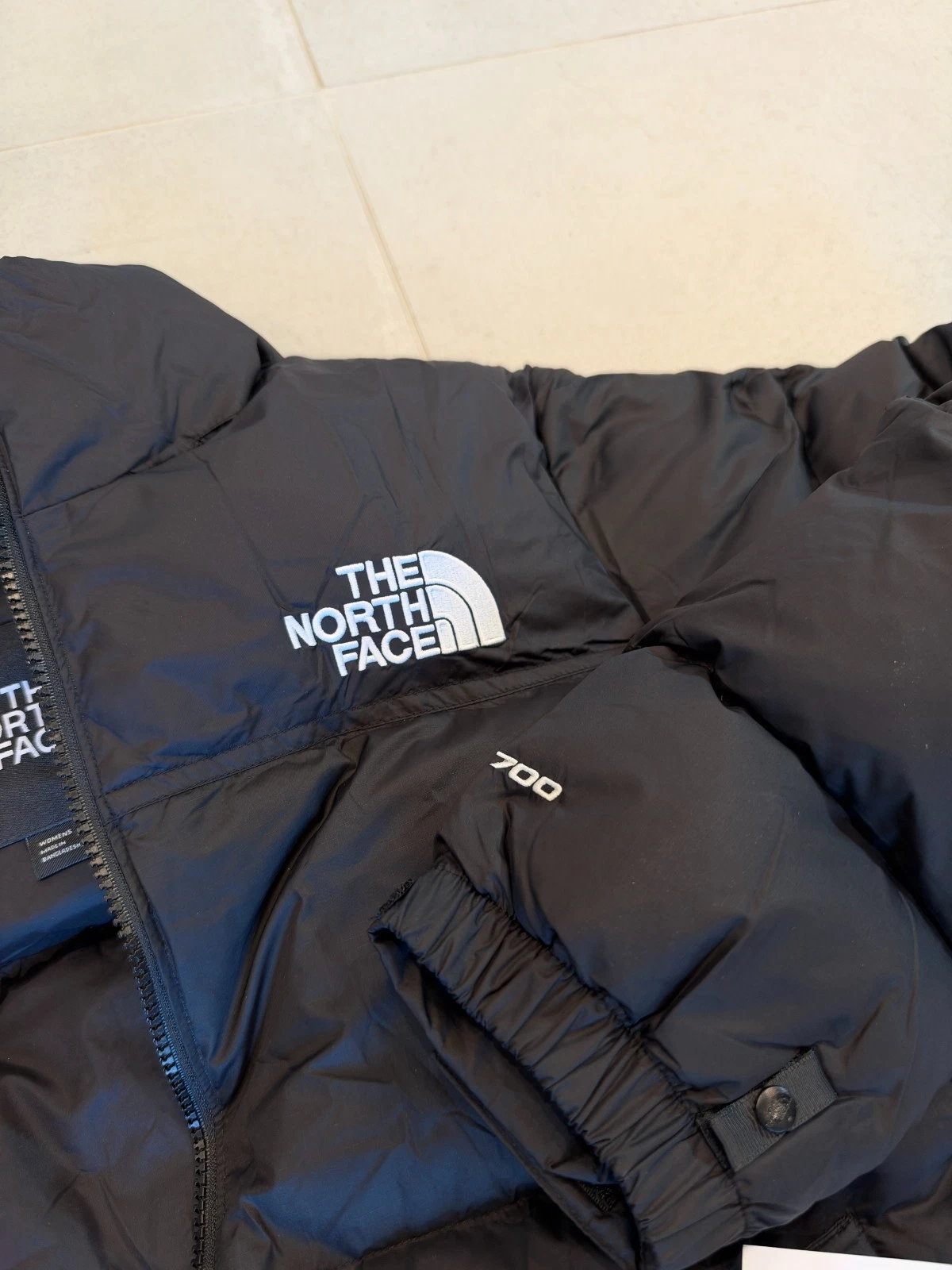 The North Face Men's 1996 Retro Nuptse 700 Down Puffer Jacket Black Size Large - product detail image 4