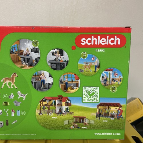 Schleich Farm World Vet Practice with Pets Playset 42502 New Sealed - Picture 5 of 8