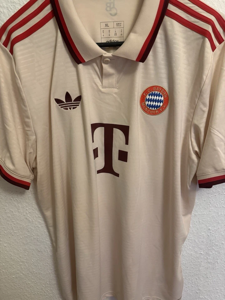 Letzte Rabatte! FC Bayern München Trikot mit Müller Signatur Adidas Größe Xl - Bild 4 von 4