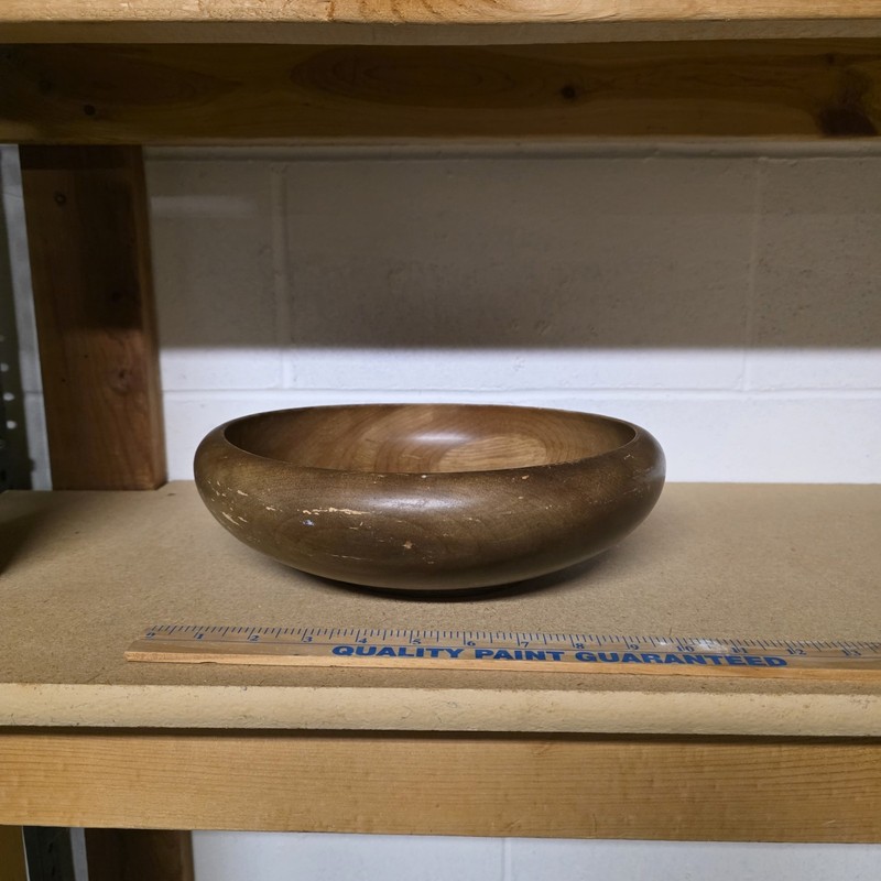 Hawaiian poi bowl, also commonly known as a calabash or 'umeke