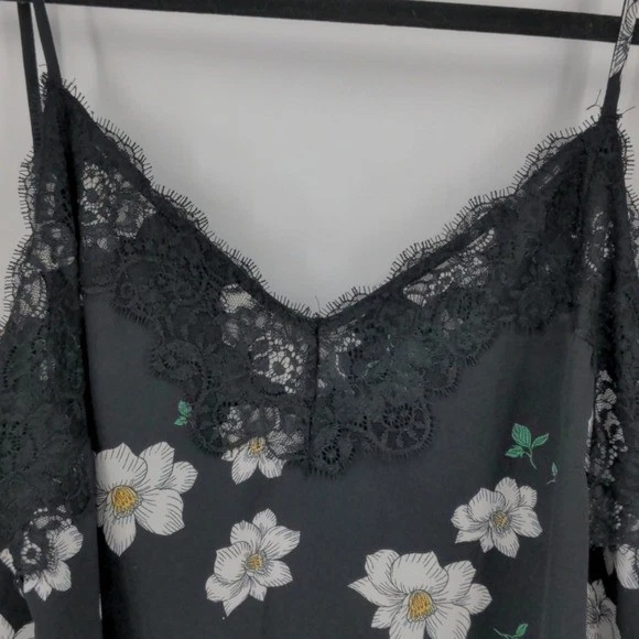 NUEVO CON ETIQUETAS BAR III Top Mujer Grande Lg L Negro Floral Encaje Borde Correa Espagueti Tanque Foto 2 de 4