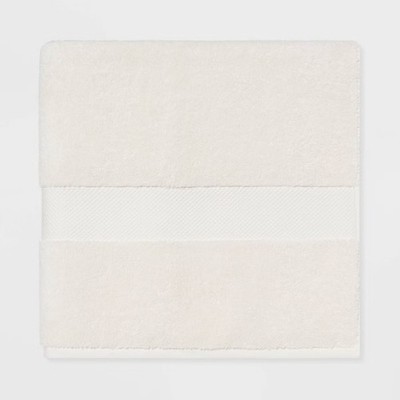 Performance Plus Oversized Bath Towel