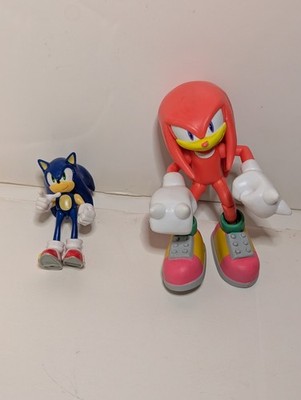 Jazwares Sonic Hedgehog Knuckles Posable Figure Toy 4   Sega & 3'' Blue Figure 