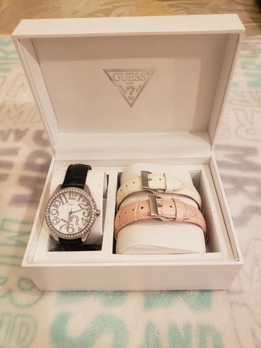 Vtg GUESS Women's Watch Interchangeable Leather Strap Box Set Black Pink White