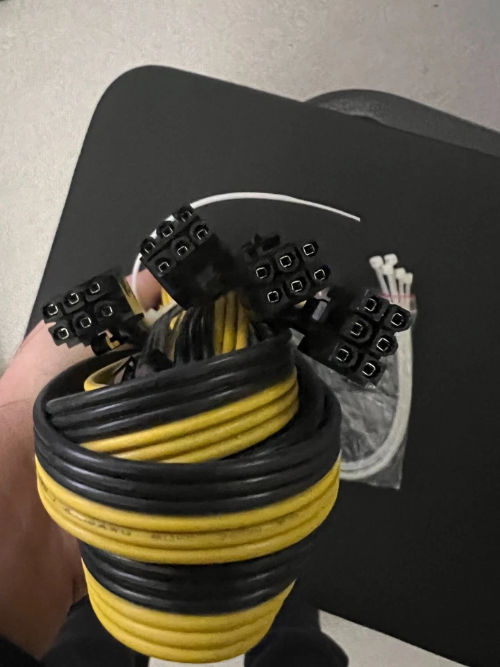 8 pack PCIE 6 Pin to PCI-E 8 Pin (6+2) Pin Male GPU Power Cable Splitter 50CM - Image 3 of 4