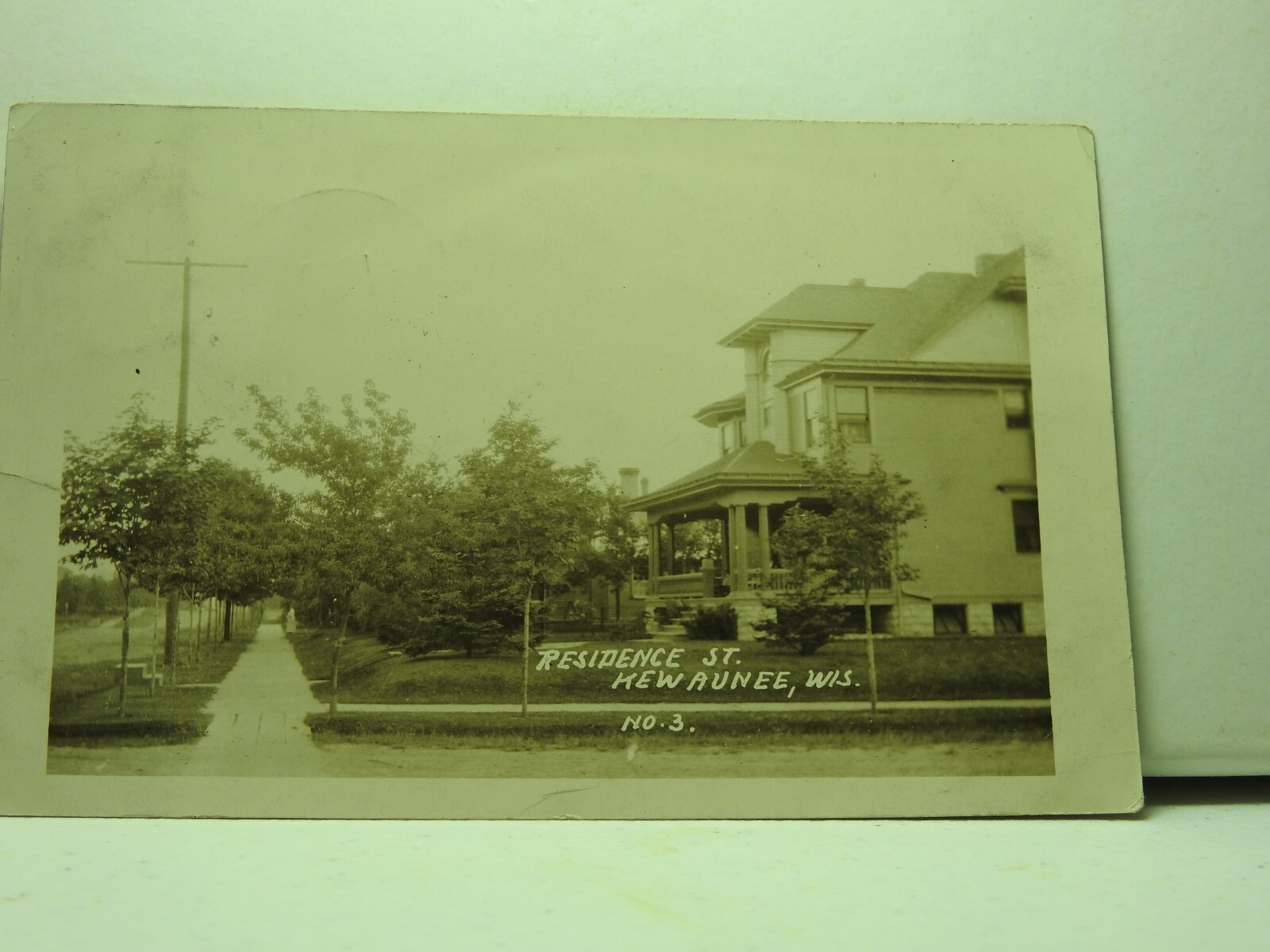 RPPC Postcard View Residence Street Kewaunee Wisconsin Posted 1910 Trees     F52