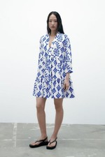 Zara XS Mini Swing Dress Blue White Printed 3/4 Sleeve V-Neck Beach Flowy