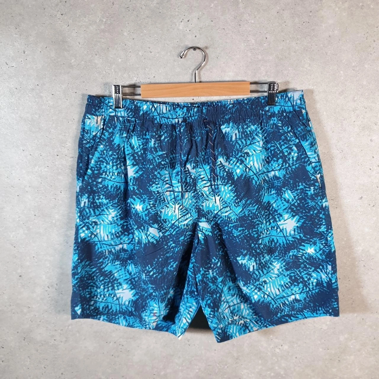 Vintage Columbia Fishing Gear Shorts Men’s XL Blue Athletic Hiking