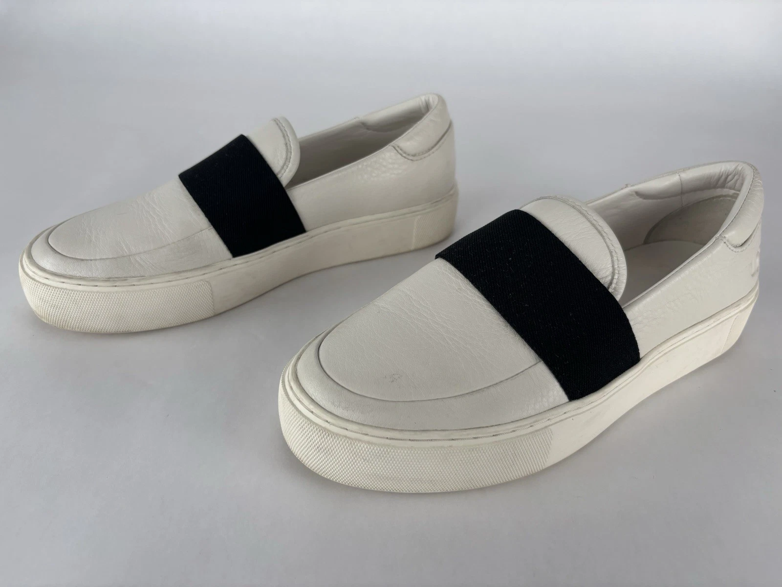 Scarpe da ginnastica casual Ugg Cahlvan bianche marine in pelle slip on da donna taglia 6 5