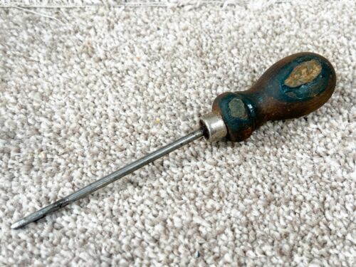 VINTAGE RUG MAKING TOOL NEEDLE EYE END WOODEN HANDLE - Picture 1 of 7