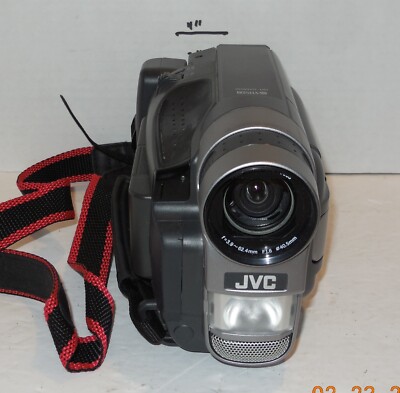 JVC Compact VHS Camcorder GR-SXM515U Super Digital Signal Processing 320x Zoom