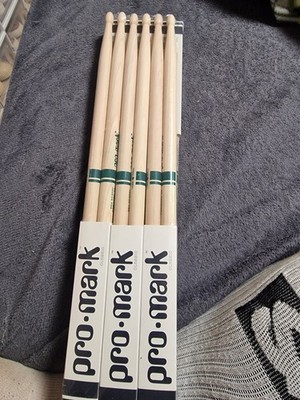ProMark Classic Forward 7A Hickory Oval Wood Tip Drumsticks 6er pack