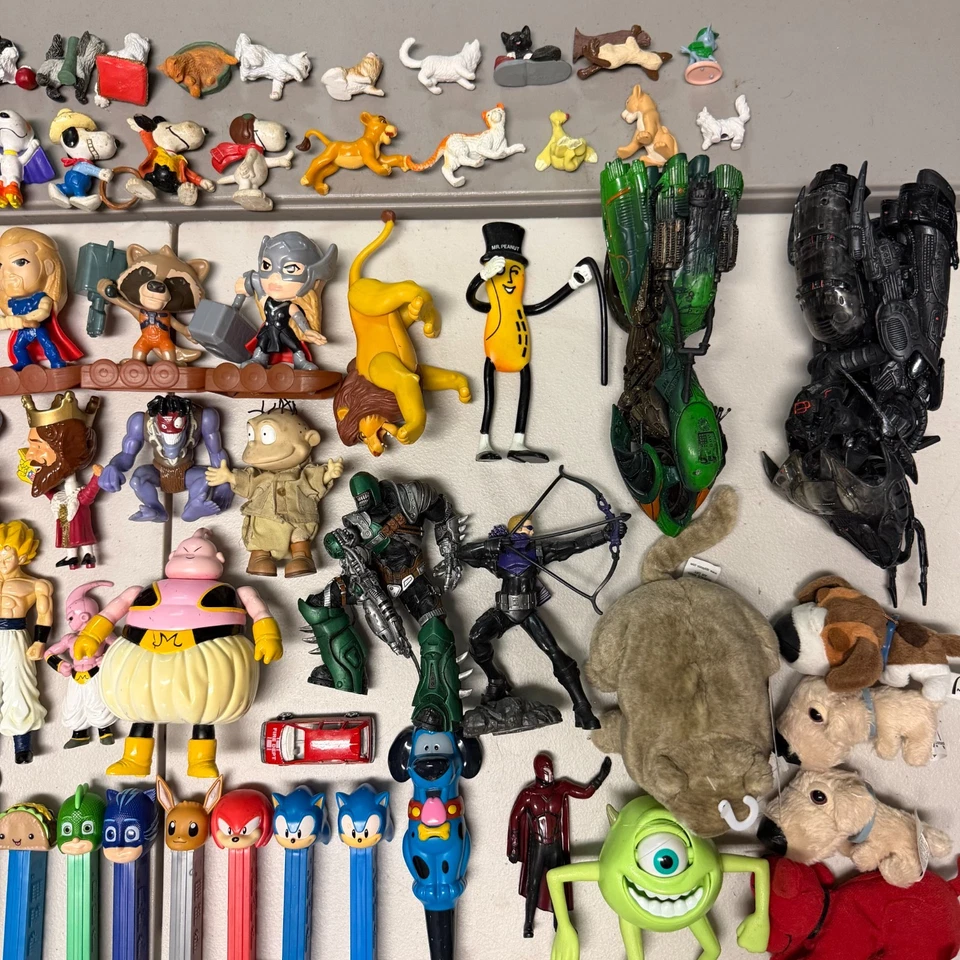 Vintage HUGE Lot of 120 ACTION FIGURES TOYS COLLECTIBLES - 80s 90s Early 2000s - Image 4 of 4