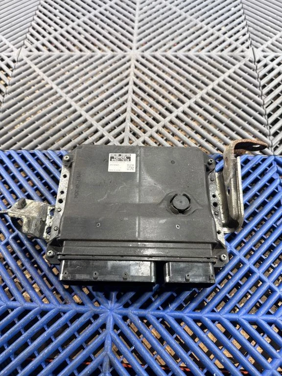 Centralina motore benzina/elettrica Lexus CT 200H 2012 -modulo 8966176120 73kW - Immagine 2 di 4